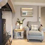 Lyncot Leyburn